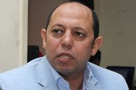 احمد سليمان يقطع اجازته السنوية للتضامن مع رئيس الزمالك