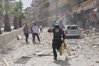 مقتل 25 شخصاً في غارات للنظام على إدلب