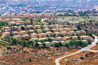 إسرائيل: من المبكر الحكم على موقف "ترامب" بشأن الاستيطان