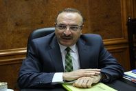 محافظ بني سويف يطالب بتوفير نفقات كوبري عدلي منصور