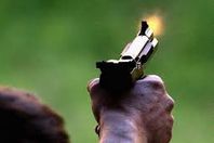 ضبط متهم في 4 قضايا قتل بحوزته بندقية آلية ببني سويف