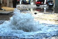 انفجار ماسورة مياه بطريق الإبراهيمية - ديرب نجم