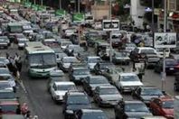   كثافات مرورية عالية بشارع قصر العينى