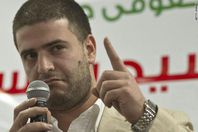 النيابة تطالب بضبط وإحضار نجل مرسي