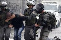 إصابة 10 فلسطينيين في مواجهات مع شرطة الاحتلال بالقدس