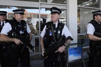 اعتقال شخص بسبب طرد مشبوه في لندن