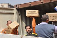 3 آلاف كرتونة مواد غذائية من جامعة القاهرة للبحر الأحمر