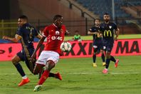 أجاى يقود هجوم الأهلي امام المقاولون