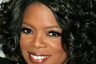 أوبرا وينفرى تجنى 12 مليون دولار بسبب تغريدة