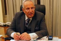 "أبوشقة" يحتوى غضب النواب بشأن "خانة الديانة"