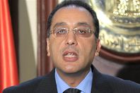 طلب إحاطة يتهم وزير الإسكان بالتقاعس والإهمال