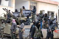 جبهة النصرة تسيطر على مقرات لداعش في ريف حماة الشرقي      