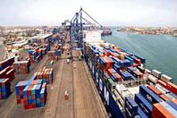 رئيس موانئ بورسعيد: لم تتأثر بسوء الأحوال الجوية