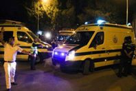 إصابة 16 شخصًا في انقلاب سيارة بالصحراوي الغربي بأسيوط