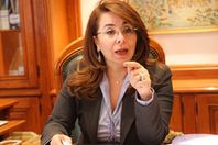 غادة والي: لا غرامة ولا عقوبة على كثرة الإنجاب