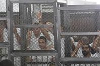 دفاع غرفة رابعة: ما يشاع عن تبنى الإخوان للعنف وإراقة الدماء .. افتراء وكذب