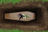 ساحرات يخرجن من القبر.. أغيثوني!