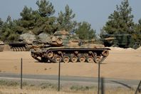 مسؤول تركي ينفي دخول دبابات تركية إلى سوريا