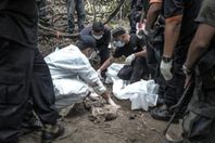 العثور على جثث يُعتقد أنها لضحايا تجار البشر