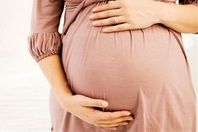 "الإفتاء" توضح فدية إفطار الحامل رمضان