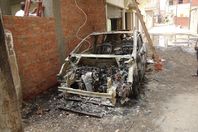 بالصور.. نيابىة الشرقية تعاين حريق سيارة مدير  النيابة