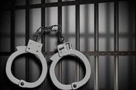 السجن سنتين لـ صحفيين  أعادا نشرغلاف شارلي إبدو