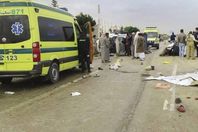 مصرع شخص وإصابة اثنين في حادث بالوادي الجديد