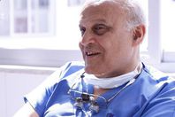 مجدي يعقوب يتصدر "تويتر"