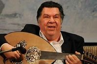 عمار الشريعي.. فقد البصر ولم يفقد البصيرة