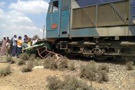 مصرع 3 وإصابة 6 آخرين في حادث قطار بأسيوط