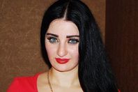 "الغيطي" يطالب بـ"صافيناز" وزيرة للسعادة في مصر