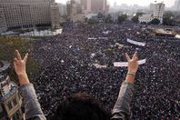 9 أسئلة عن ثورة "يناير" تبحث عن إجابات