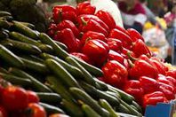 بعد 7 سنوات من المنع ... خضروات غزة في أسواق الضفة