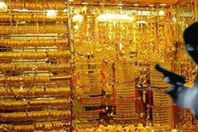 سطو مسلح على تاجر مصوغات وسرقة كيلو ذهب بفرشوط