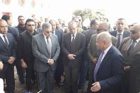 بالصور.. وزير التموين ومحافظ المنيا يتفقدان "سكر أبوقرقاص"