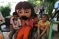 بالصور «افرح من قلبك»عنوان احتفالية يوم اليتيم بجامعة أسوان