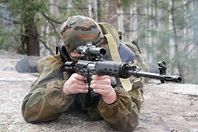 "القناصة" لمواجهة ملقي الزجاجات الحارقة في القدس