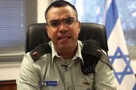 أفيخاى أدرعي : أعجبني ألبوم عمرو دياب 