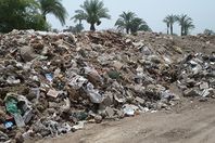 تلال قمامة بعد حملة "حلوة يا بلدى"