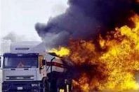 حريق هائل فى سيارة نقل أمام محطة وقود ببئر العبد