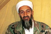 بن لادن يسخر من الاستخبارات الأمريكية