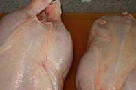 ضبط 1666 كيلو فراخ منتهية الصلاحية بأسوان