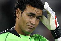 الحضري: مستعد أعتذر للأهلي للعودة"