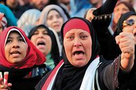 بالفيديو.. نساء مصر "للزند": قراراتك مهينة