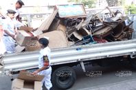 الأمن يزيل اشغالات الباعة الجائلين بوسط البلد - تصوير محمد جمال