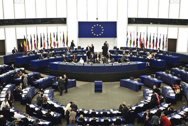 "المجلس الأوروبي"يدعو زعماء أوروبا لمواجهة "ترامب"