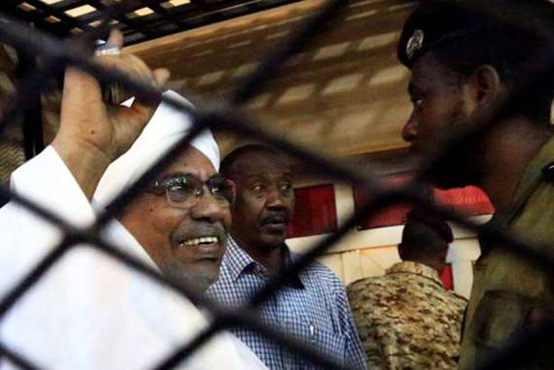 الرئيس المعزول عمر البشير