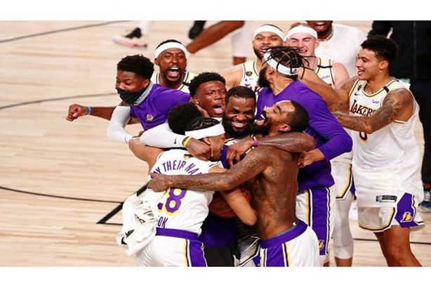 لوس انجلوس ليكرز