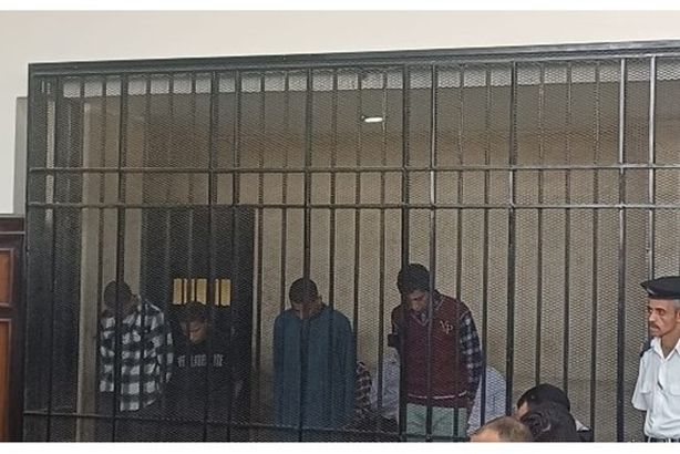 أبشع جريـ.مة.. 3 أشقاء يستدرجون طفل جارهم ويذبـ.حونه ويقطعون كفّيه لاستخدامها في استخراج آثار 69495075053120251027090649649