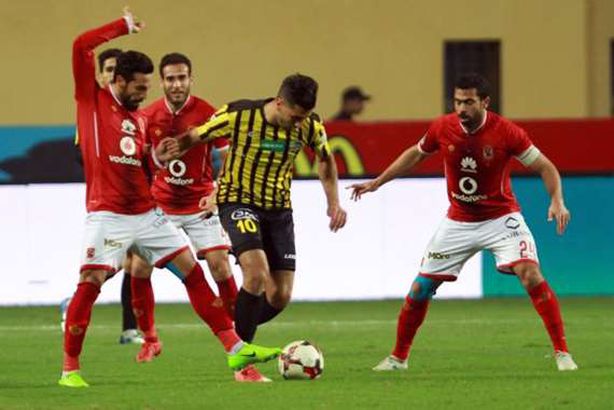 الأهلى والمقالون